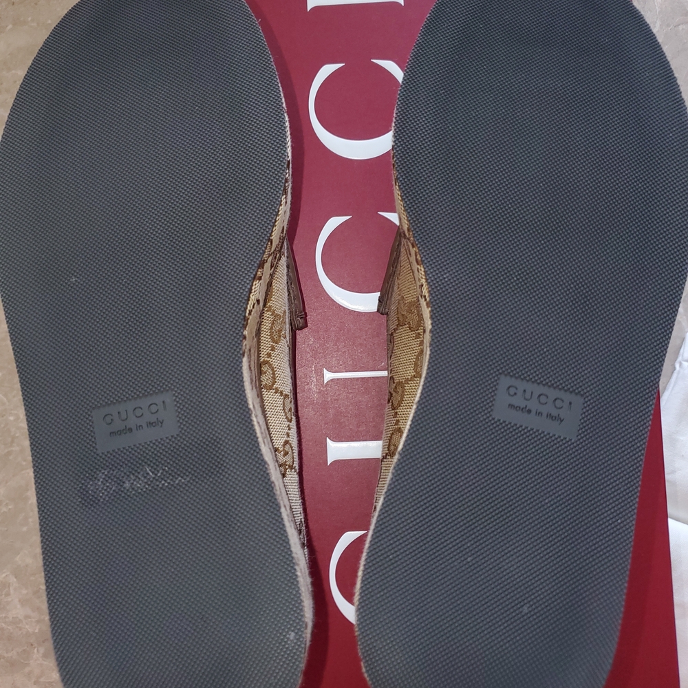 Gucci Tan Leather Interior Slip-On Loafers - Picture 5 of 7
